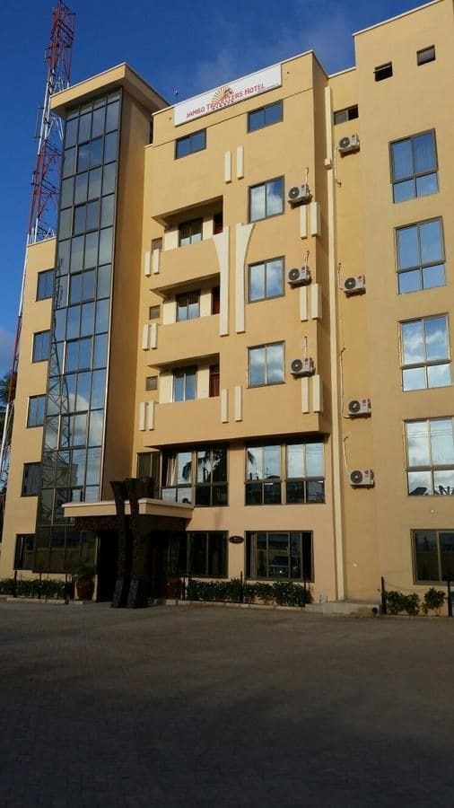 Jambo Travellers Hotel Мтуапа Экстерьер фото